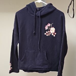 Women's New Without Tags Betsey Johnson Navy Floral Sweatshirt Hoodie Small